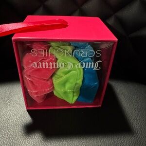 Juicy Couture Vibrant Hair Accessories